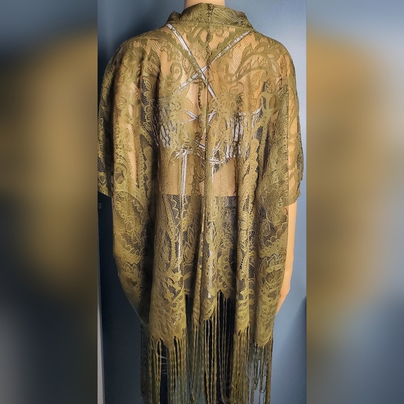 EMERETTE OPEN MESH Cover Up DARK GREEN Shawl SZ M Kimono FRINGE GREAT CONDITION - Picture 6 of 14